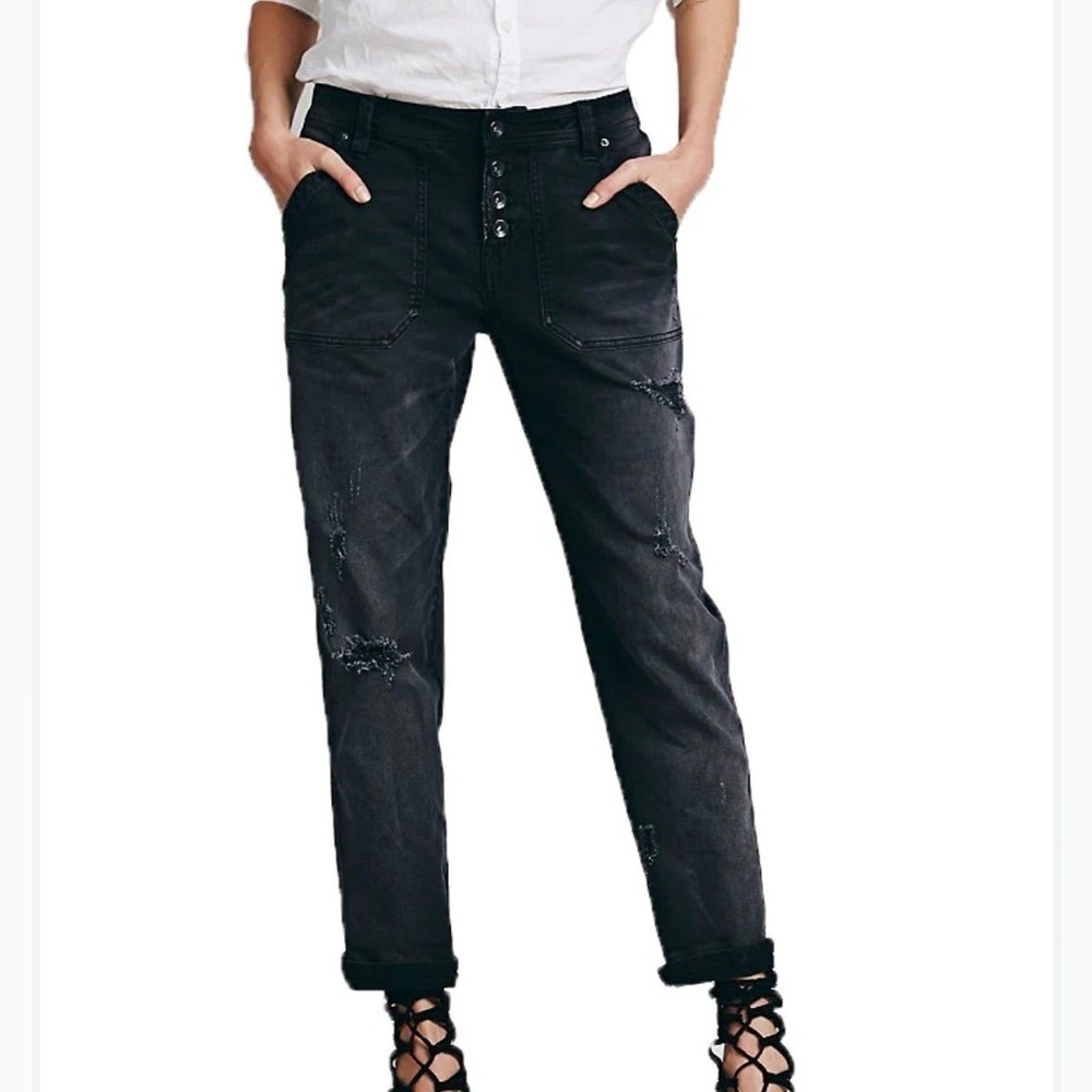Free People Women's Mid-Rise Relaxed Mountaineer Jeans Faded Black Size 0